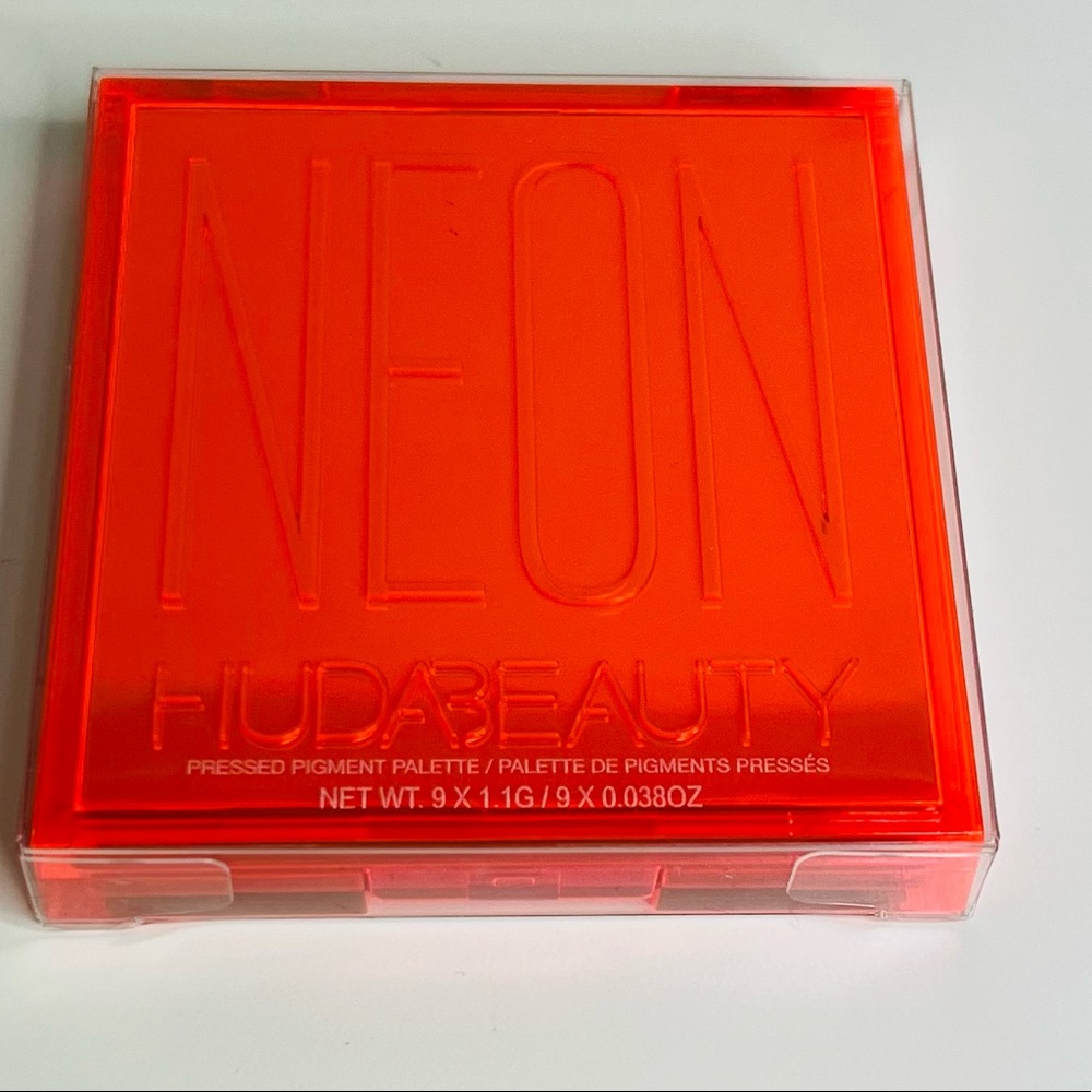 New! Huda Beauty Neon